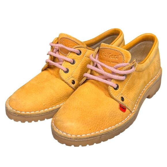 Kickers Shoes - Kickers Yellow Gold Low Top Women’s Boots Pink Laces size 6